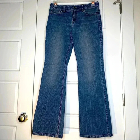 Distressed Ann Taylor Loft Jeans Size 6 Long Flare Leg - Picture 8 of 14